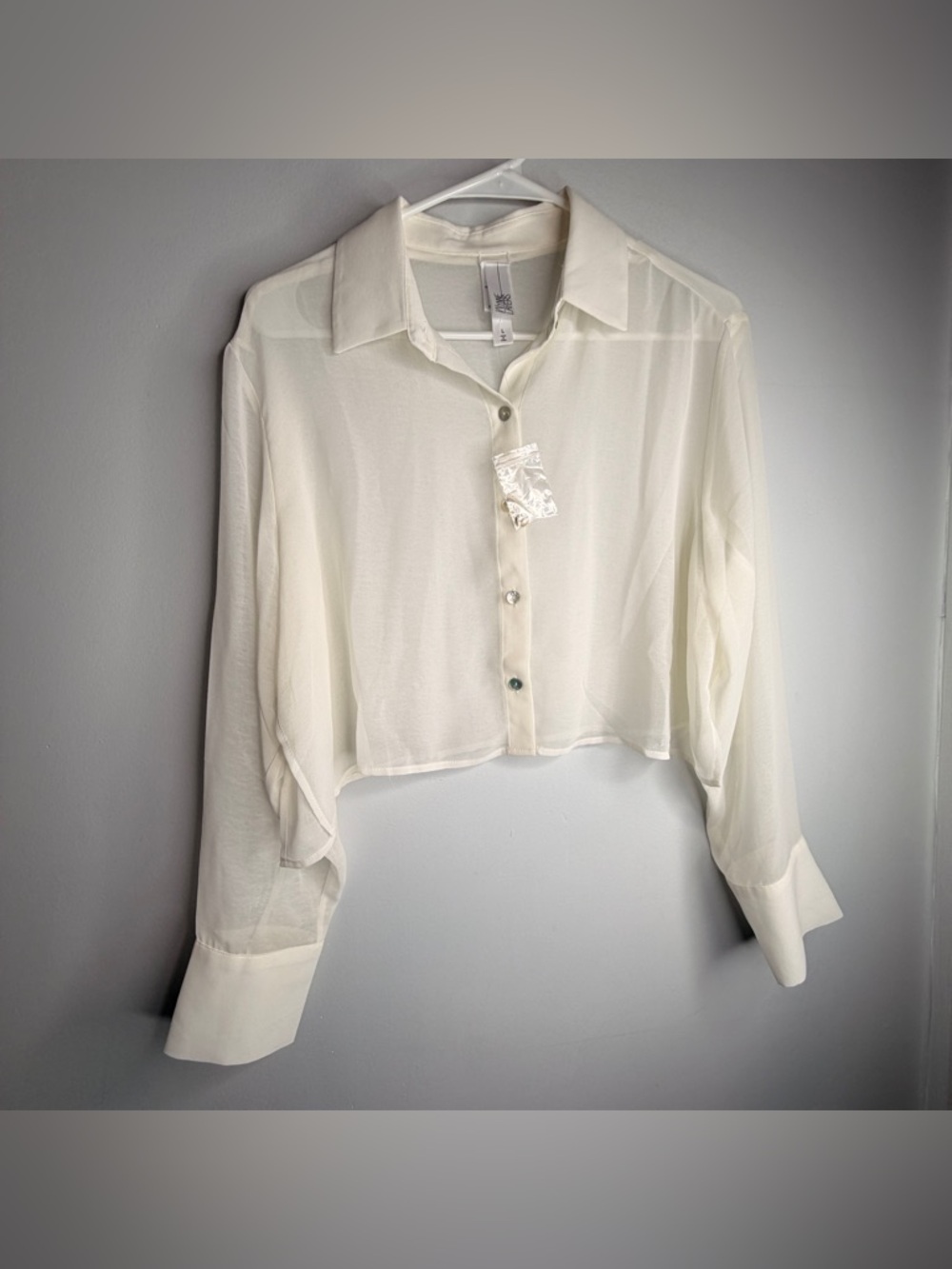NWOT Wynne Layers Sheer Cropped Button-Down Shirt - Cream Large